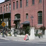 North Bank Depot building at 1029-1035 NW Hoyt St., Portland, in March 2000, after conversion to housing. Photo by Steve Morgan.